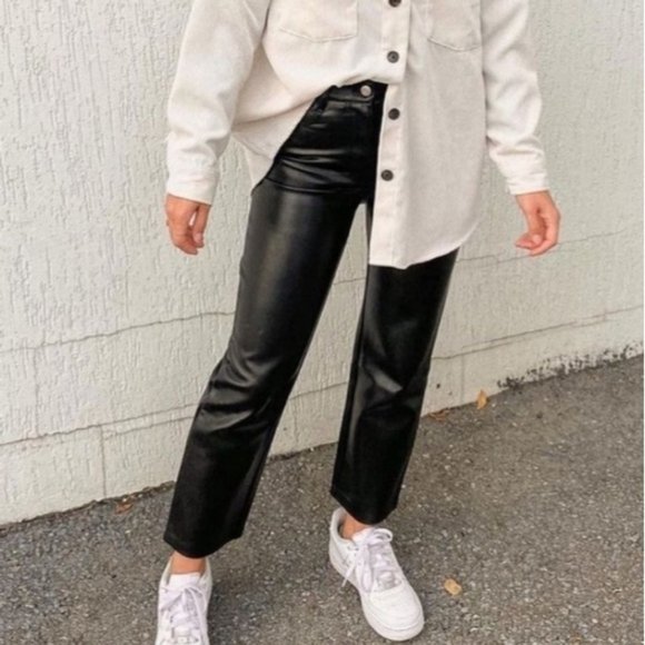 Aritzia Pants - WILFRED Melina Pant Cropped Black Faux Leather